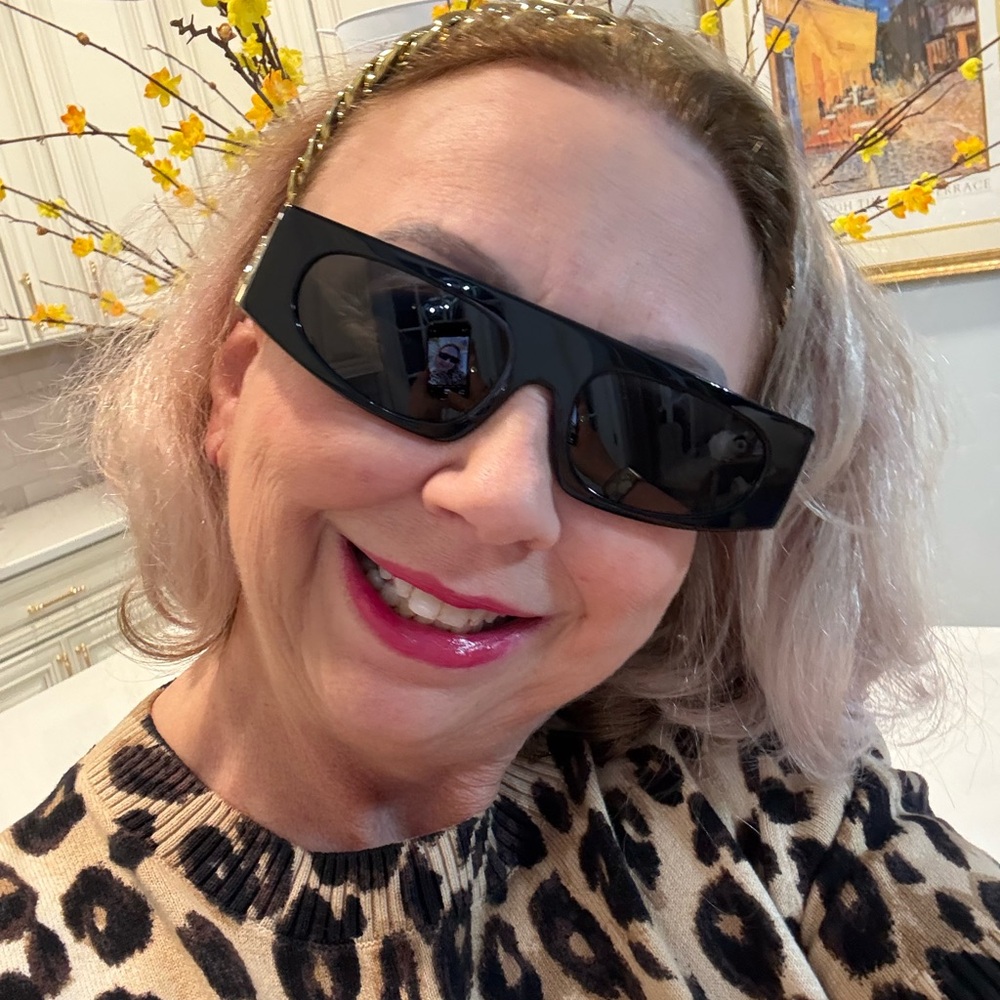 Dolce & Gabbana Black Rectangular Sunglasses - Picture 3 of 4